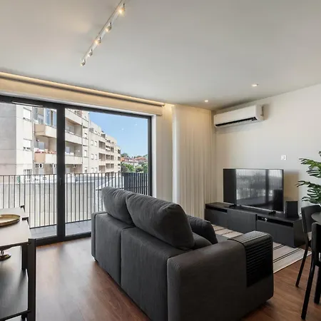 196 Andrade Corvo By Minho's Guest شقة